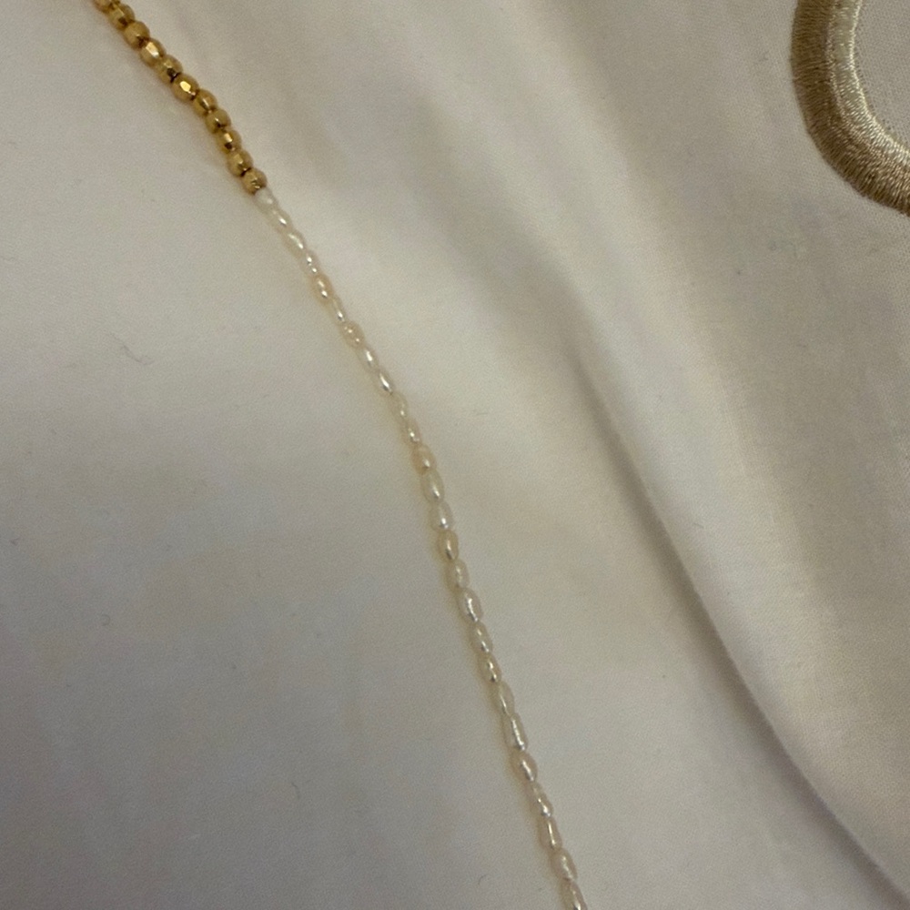 Chan Luu pearl gray crystal and Gold Beaded Bracelet - Picture 5 of 7